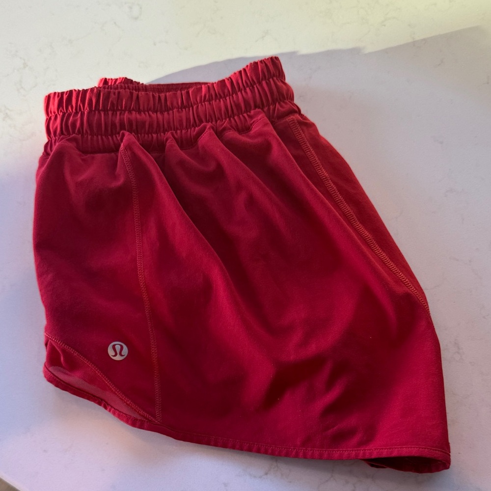 Lululemon Hotty Hot Low-Rise Lined Short 4"